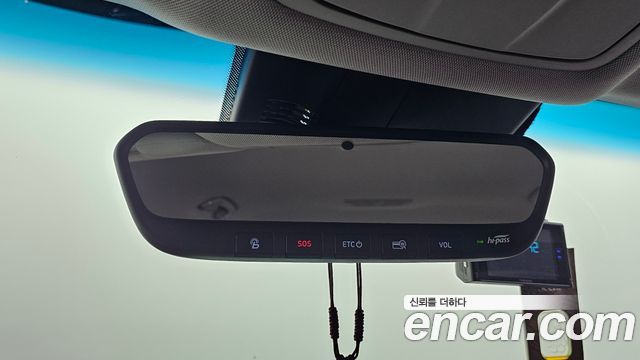 Genesis G80 2017 — photo 18