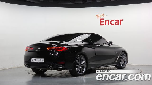 Infiniti Q60 2018 — photo 2