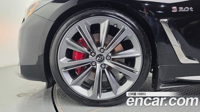 Infiniti Q60 2018 — photo 5