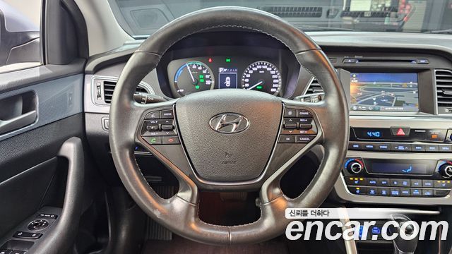 Hyundai Sonata 2017 — photo 19