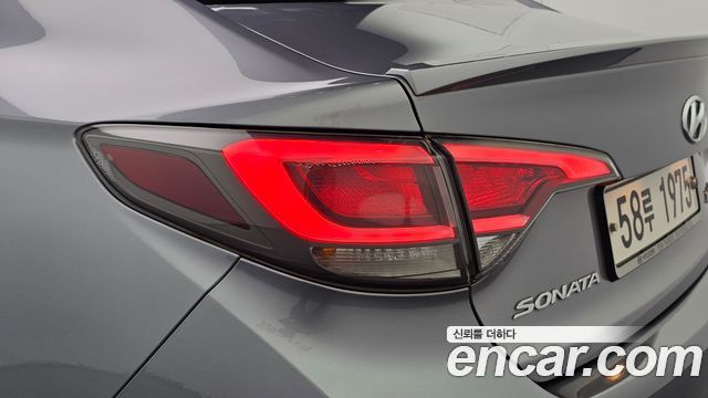 Hyundai Sonata 2017 — photo 9