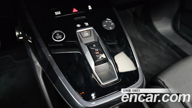 Audi Q4 e-tron 2026 — photo 12
