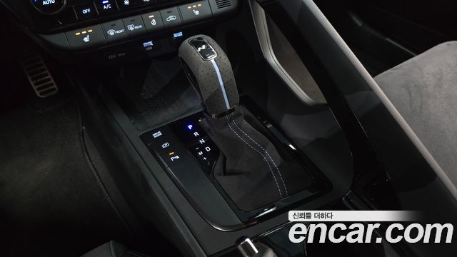 Hyundai AVANTE 2023 — photo 12