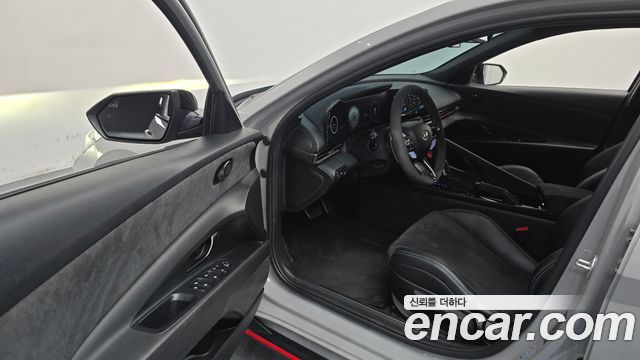Hyundai AVANTE 2023 — photo 13