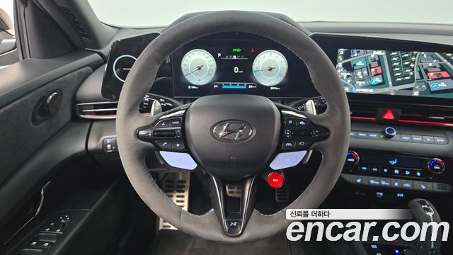 Hyundai AVANTE 2023 — photo 19