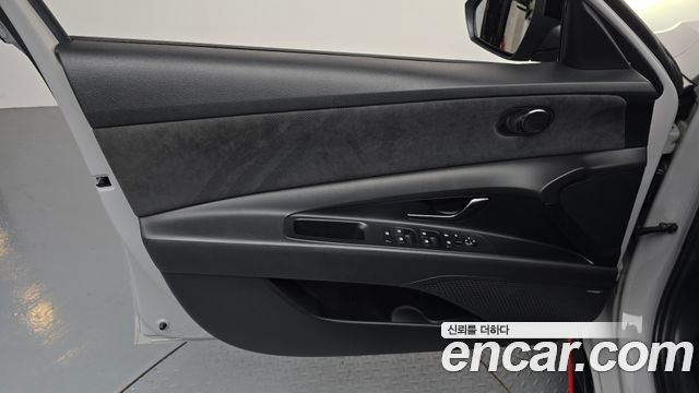 Hyundai AVANTE 2023 — photo 14
