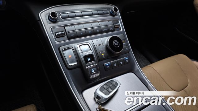 Hyundai Santafe 2021 — photo 12