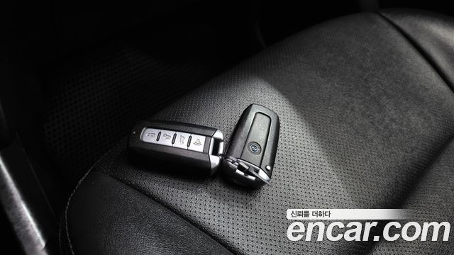 KG Mobility KORANDO 2015 — photo 22
