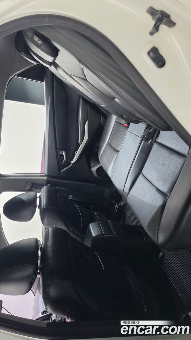 KG Mobility KORANDO 2015 — photo 25