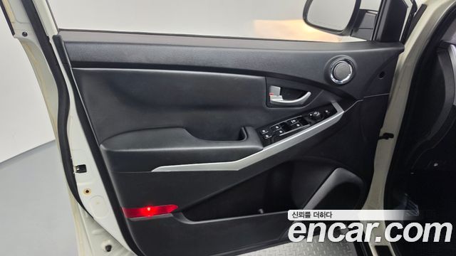 KG Mobility KORANDO 2015 — photo 14
