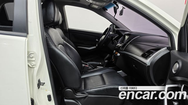 KG Mobility KORANDO 2015 — photo 16