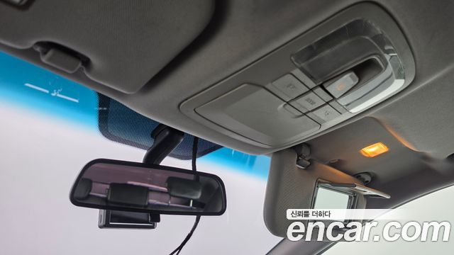 KG Mobility KORANDO 2015 — photo 27