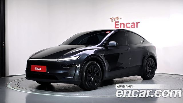 Tesla Model Y 2026 — photo 1