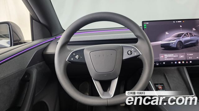 Tesla Model Y 2026 — photo 18