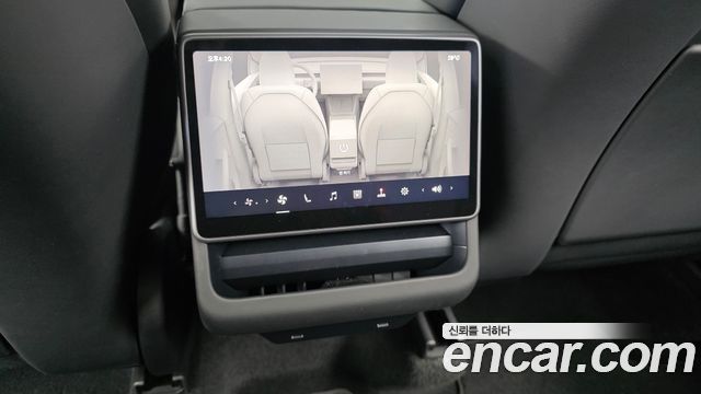 Tesla Model Y 2026 — photo 25