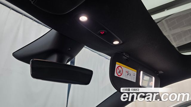 Tesla Model Y 2026 — photo 27