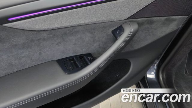 Tesla Model Y 2026 — photo 32