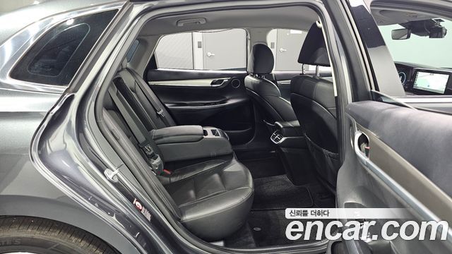 Hyundai Grandeur 2022 — photo 17