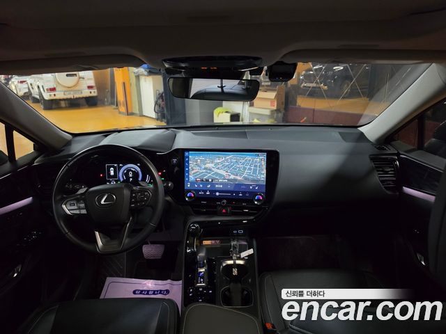Lexus NX 2025 — photo 7