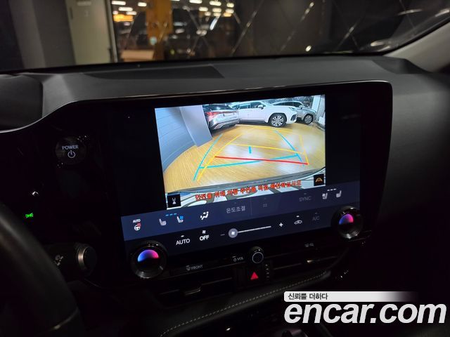 Lexus NX 2025 — photo 16