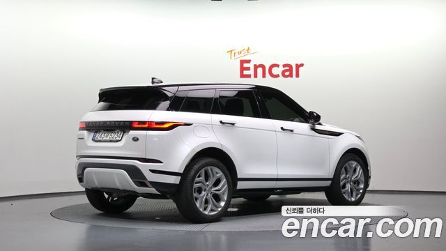 Land Rover Range Rover Evoque 2023 — photo 2