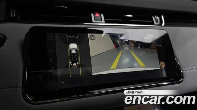 Land Rover Range Rover Evoque 2023 — photo 15