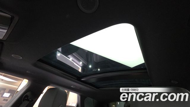 Land Rover Range Rover Evoque 2023 — photo 19