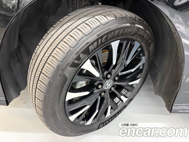 Toyota Alphard 2024 — photo 5
