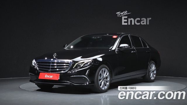 Mercedes-Benz E-Class 2018 — photo 1