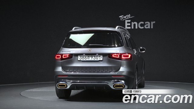Mercedes-Benz GLB-Class 2020 — photo 4