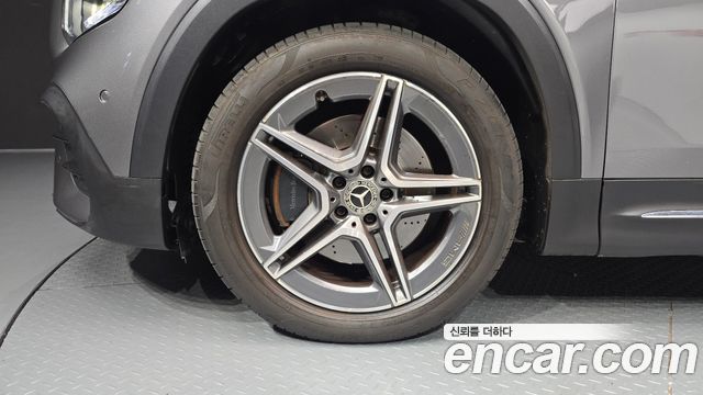 Mercedes-Benz GLB-Class 2020 — photo 5