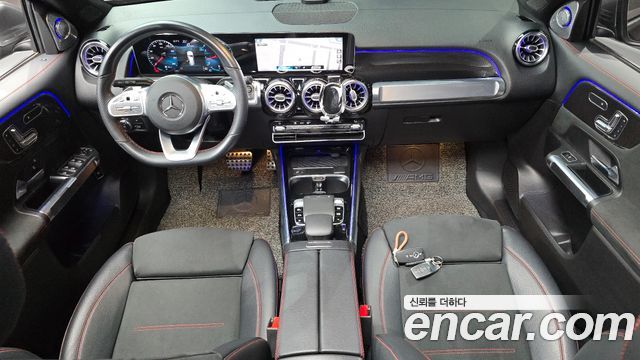 Mercedes-Benz GLB-Class 2020 — photo 10
