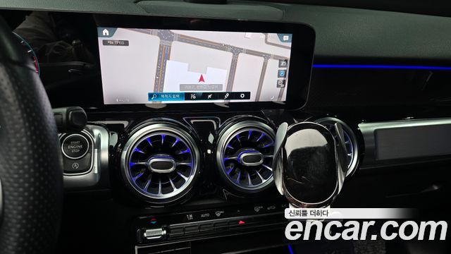 Mercedes-Benz GLB-Class 2020 — photo 23
