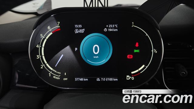 Mini Cooper 2024 — photo 11