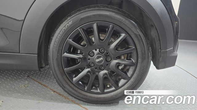 Mini Cooper 2024 — photo 7
