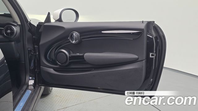 Mini Cooper 2024 — photo 15