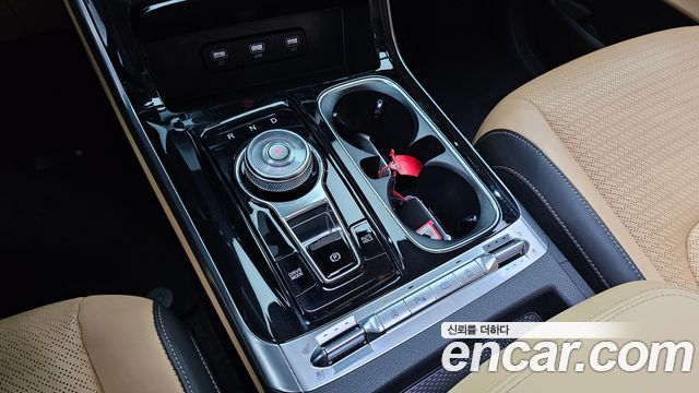 Kia Canival 2023 — photo 12