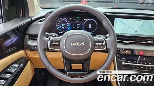 Kia Canival 2023 — photo 19