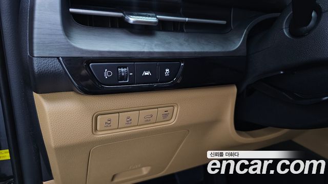 Kia Canival 2023 — photo 20