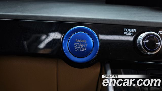 Kia Canival 2023 — photo 21
