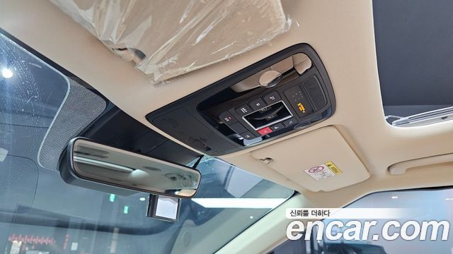 Kia Canival 2023 — photo 25