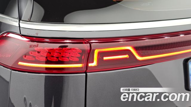 Kia Canival 2023 — photo 9