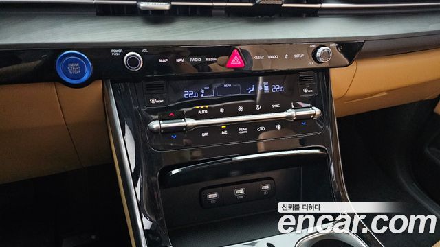 Kia Canival 2023 — photo 31