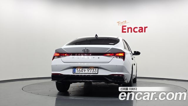Hyundai AVANTE 2023 — photo 4