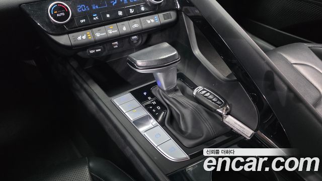 Hyundai AVANTE 2023 — photo 12