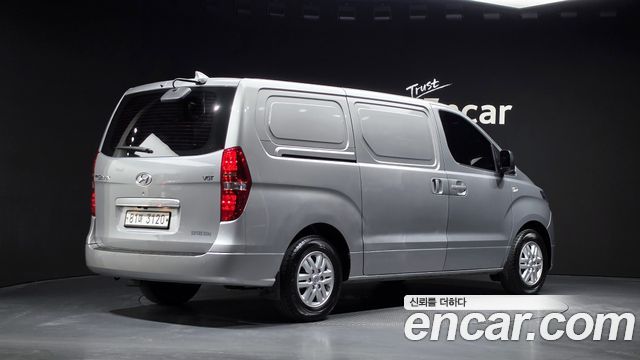 Hyundai Starex 2020 — photo 2