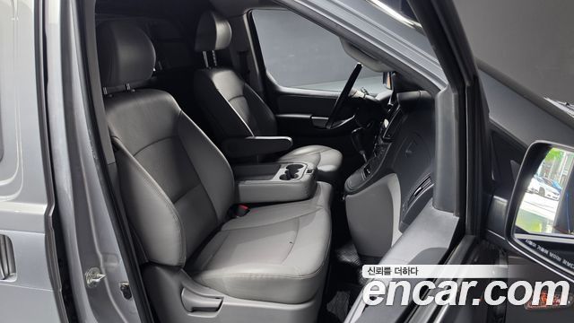 Hyundai Starex 2020 — photo 16