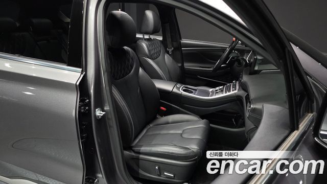 Hyundai Santafe 2022 — photo 11