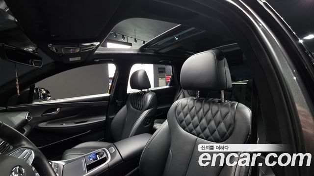 Hyundai Santafe 2022 — photo 17