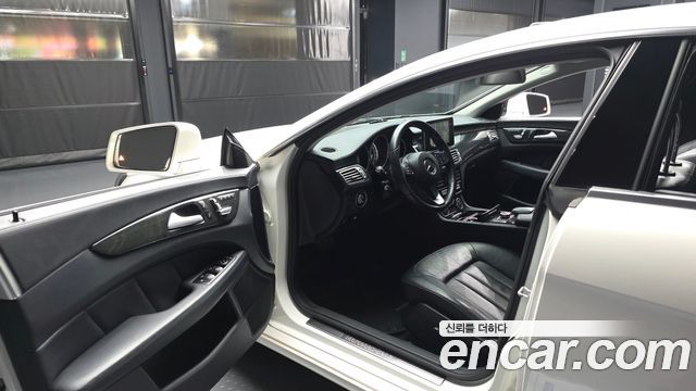 Mercedes-Benz CLS-Class 2017 — photo 13